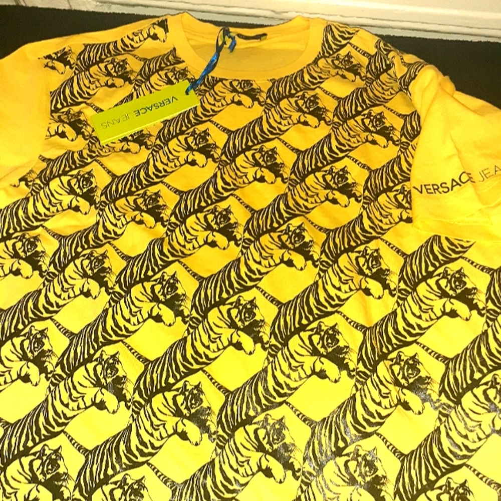 Versace T-shirt